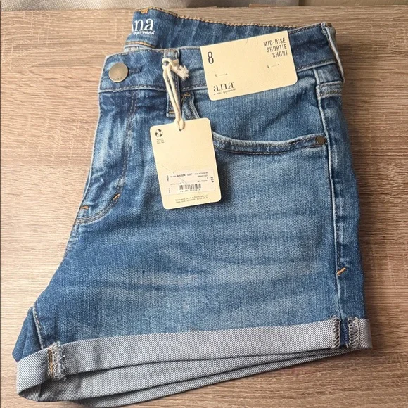 a.n.a Women's Classic Blue Jean Shorts - Picture 3 of 4
